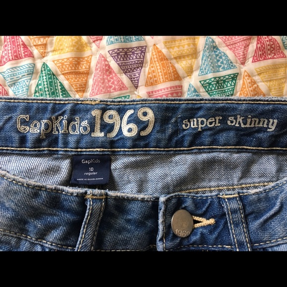 Gap kids super skinny jeans. - Picture 4 of 5